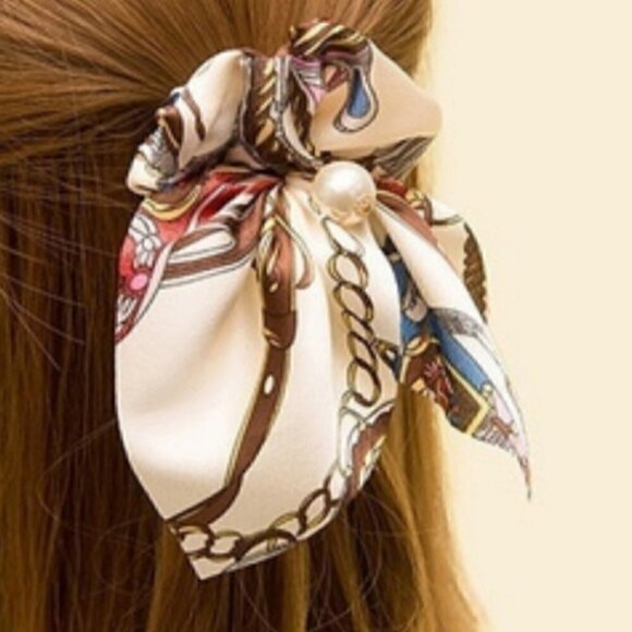 New! CHAIN PRINT Bow knot Scrunchie - Picture 9 of 11